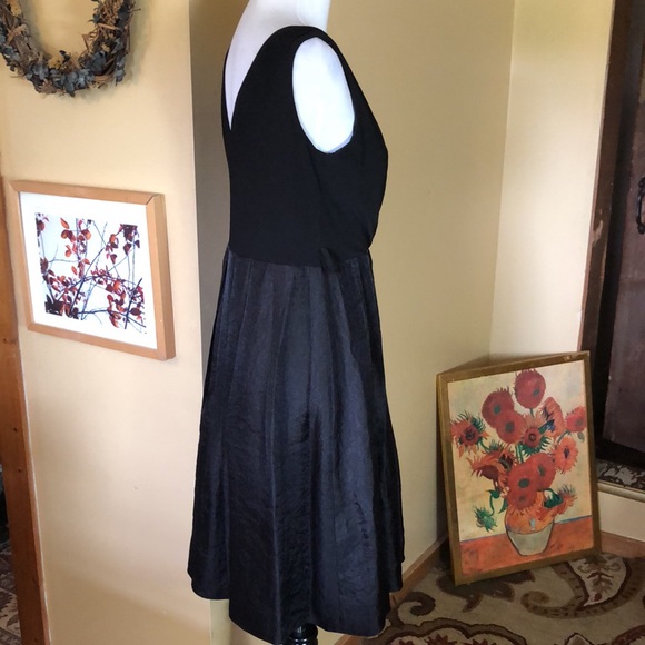 EVAN PICONE size 8 Wrap Vneckline Pleated Organza-like Skirt Party Cozy Comfort - Picture 7 of 16